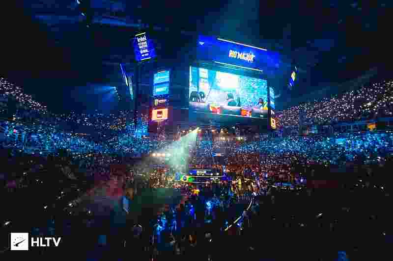 占据有利位 占据有利位