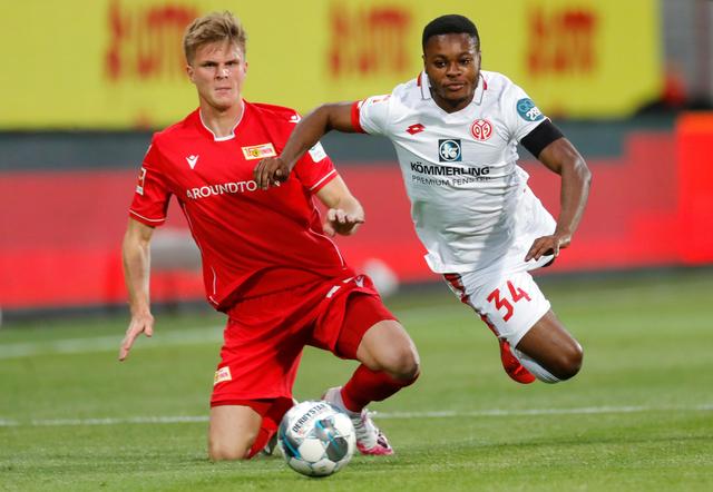 在一场焦灼 在一场焦灼